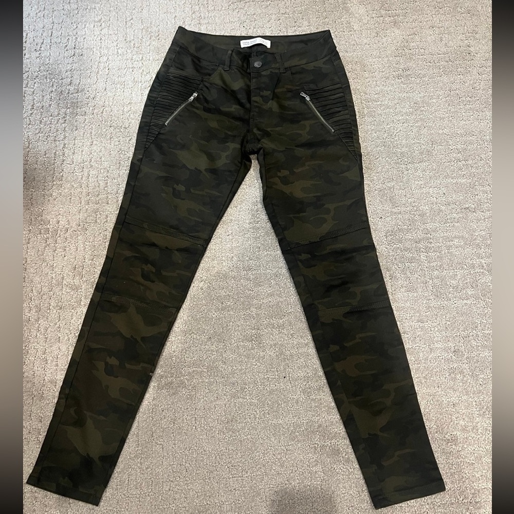 Zara camo pants